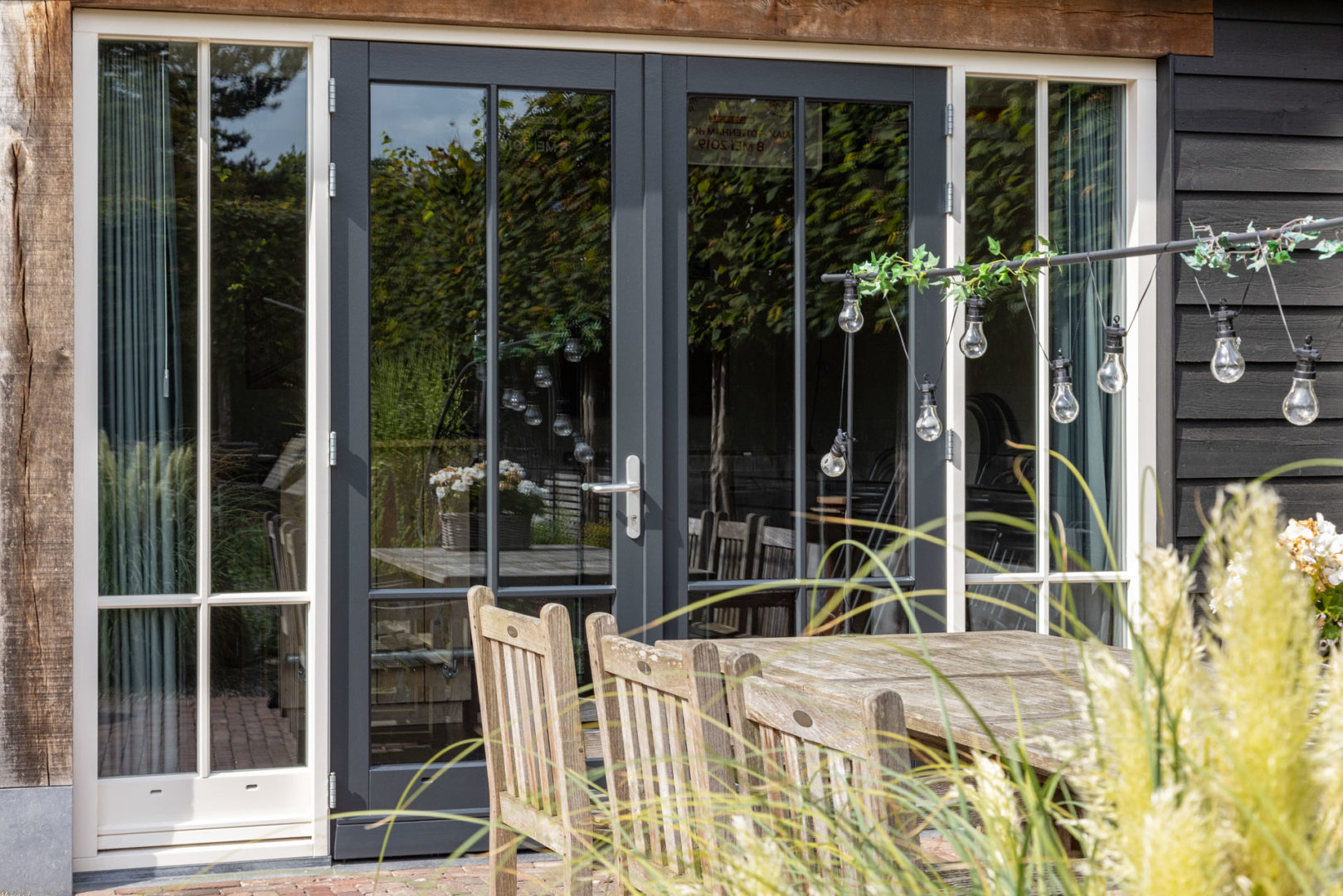 Houten tuindeuren met roeden project Deurne